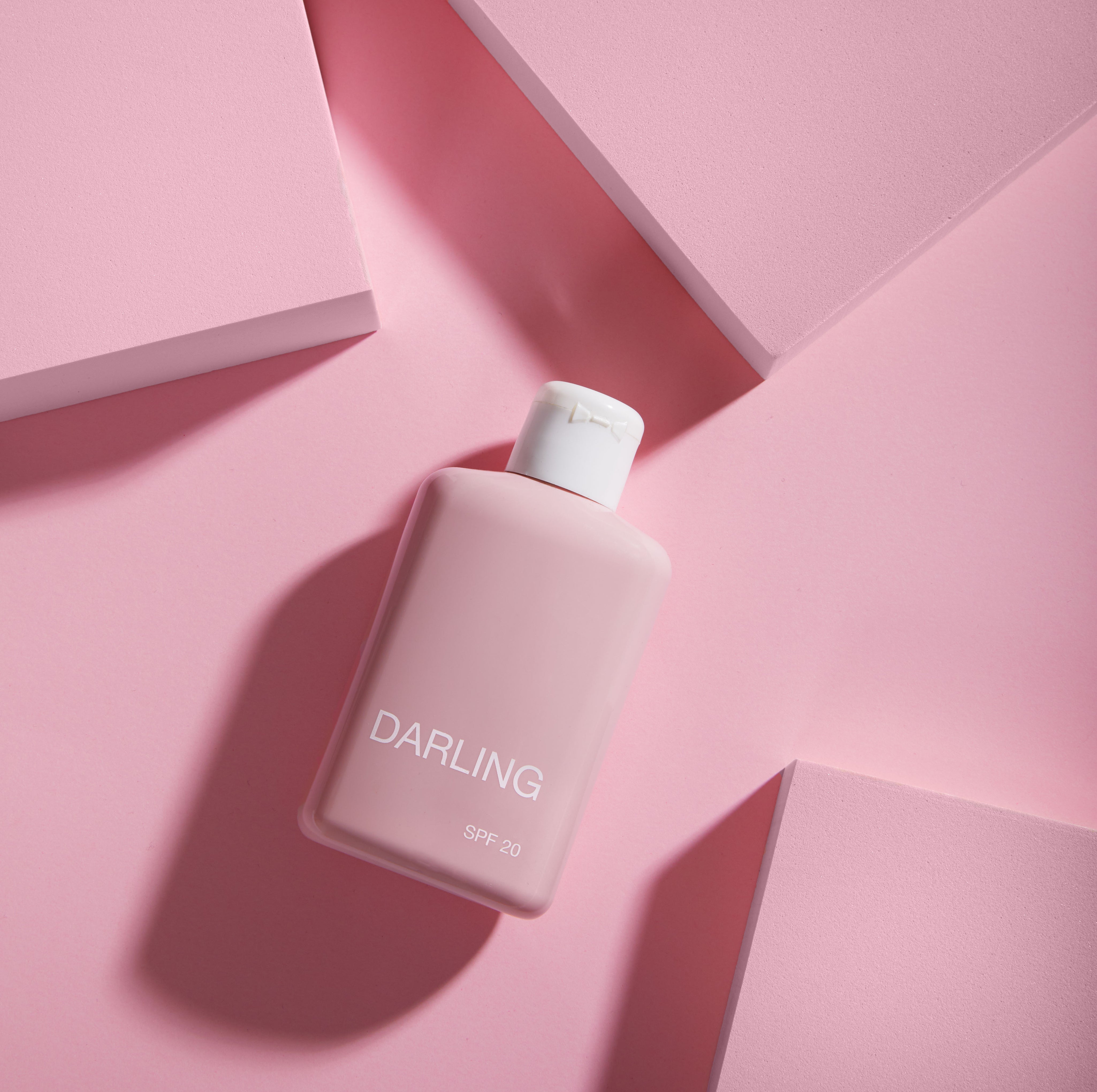 Darling Medium Protection SPF 20